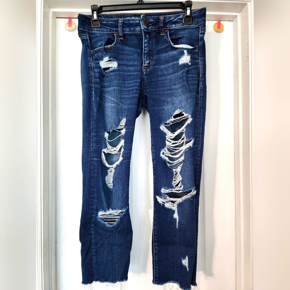 Womens American Eagle distressed jeans
